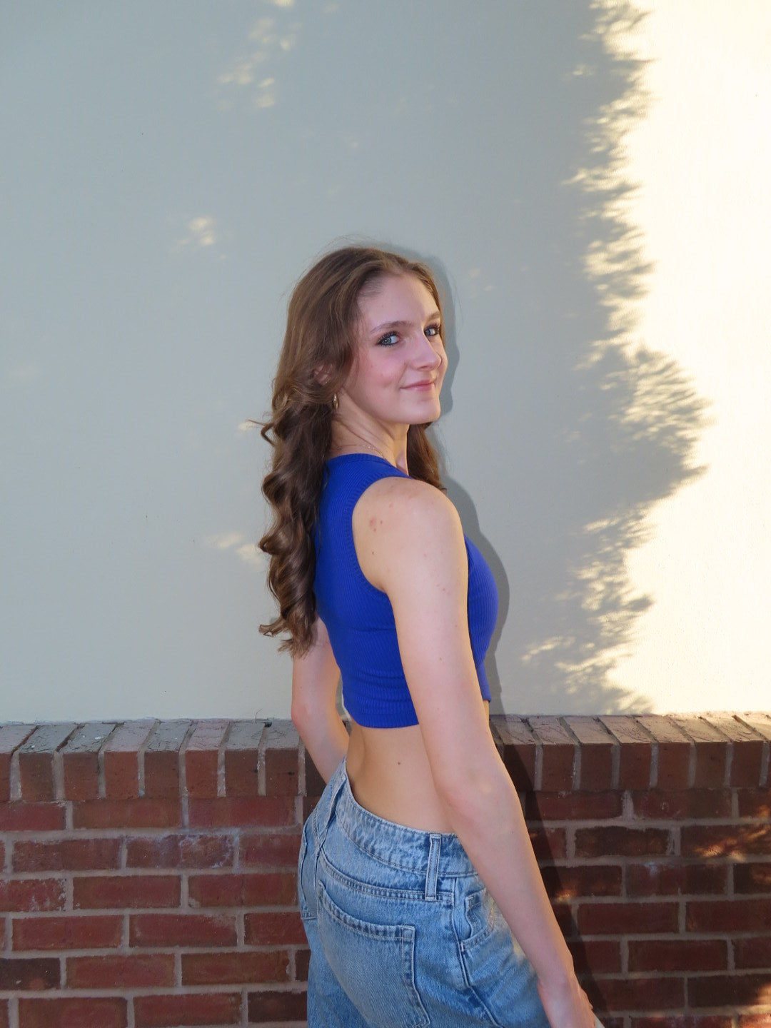 Ribbed V-Line Tank